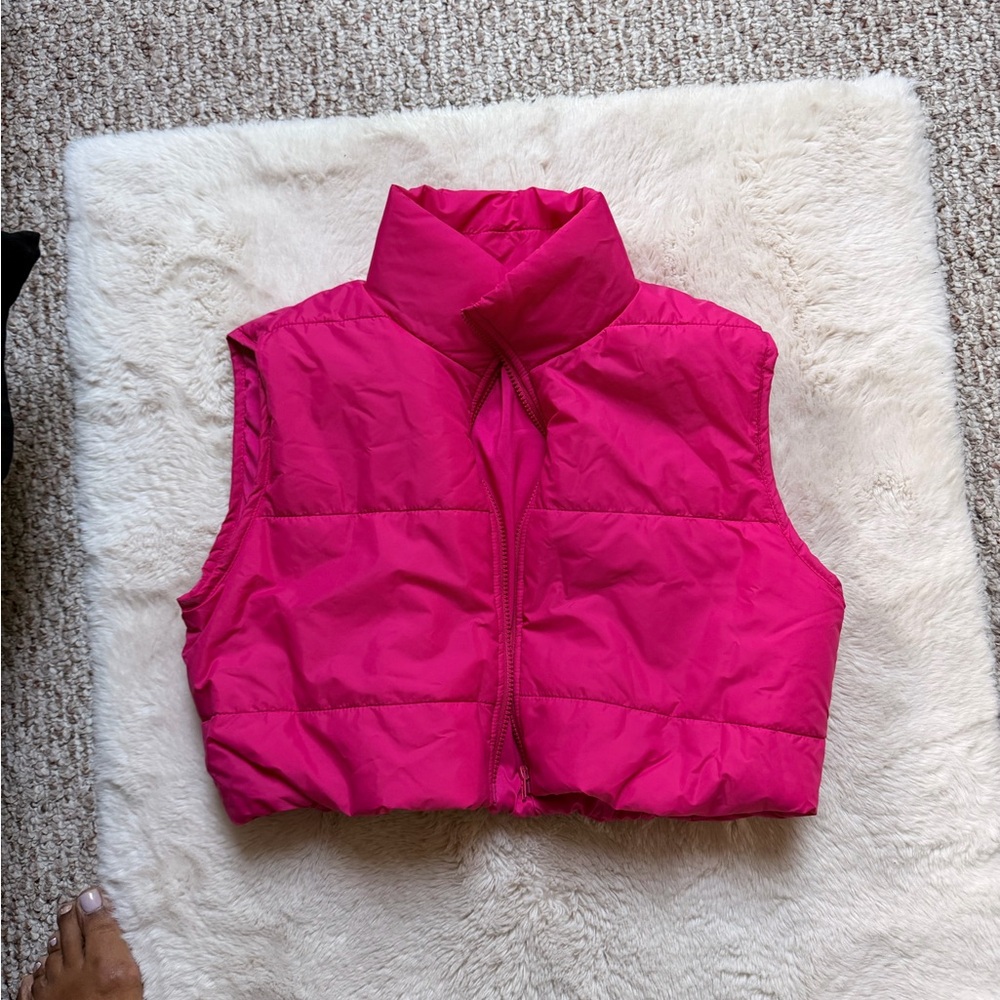 SHEIN Bright Fuchsia Sleeveless Puffer Vest